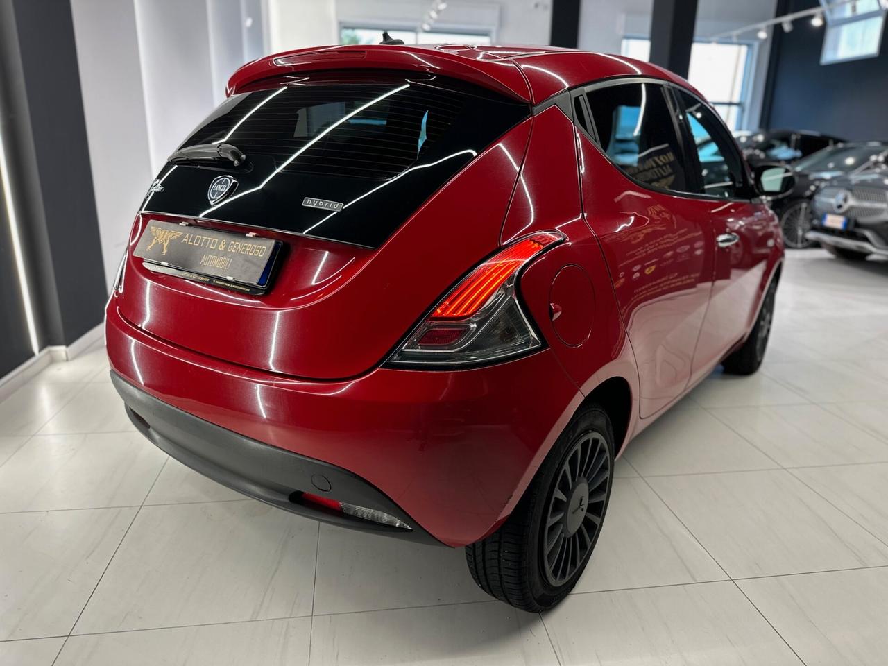 Lancia Ypsilon 1.0 70 CV S&S Hybrid Gold 2022