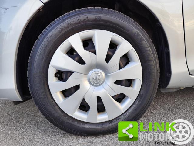 TOYOTA Yaris 1.5 Hybrid 5 porte Active NEOPAT. GARAN.INCLUSA