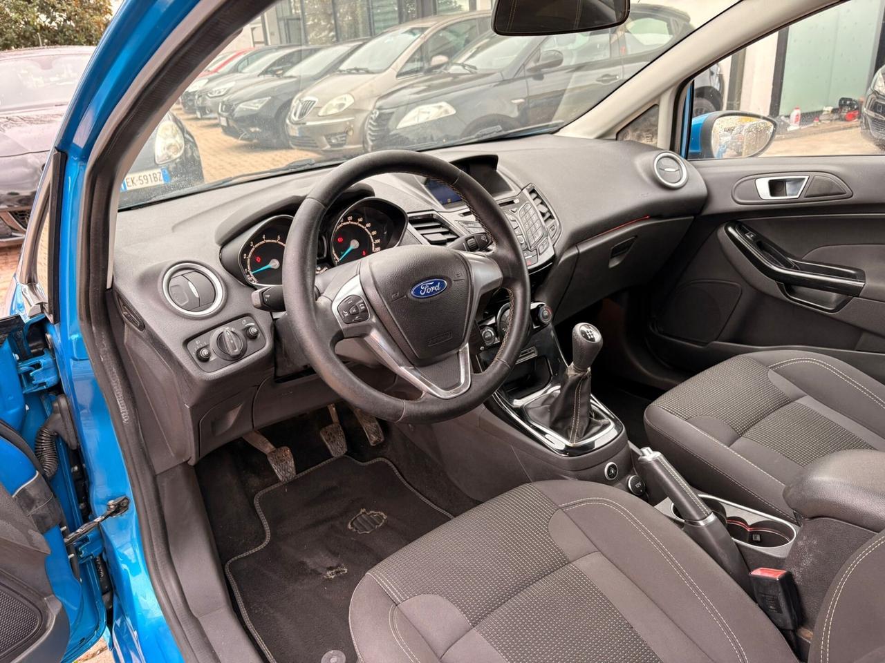 Ford Fiesta 1.4 3 porte Bz.- GPL Black & White Edition