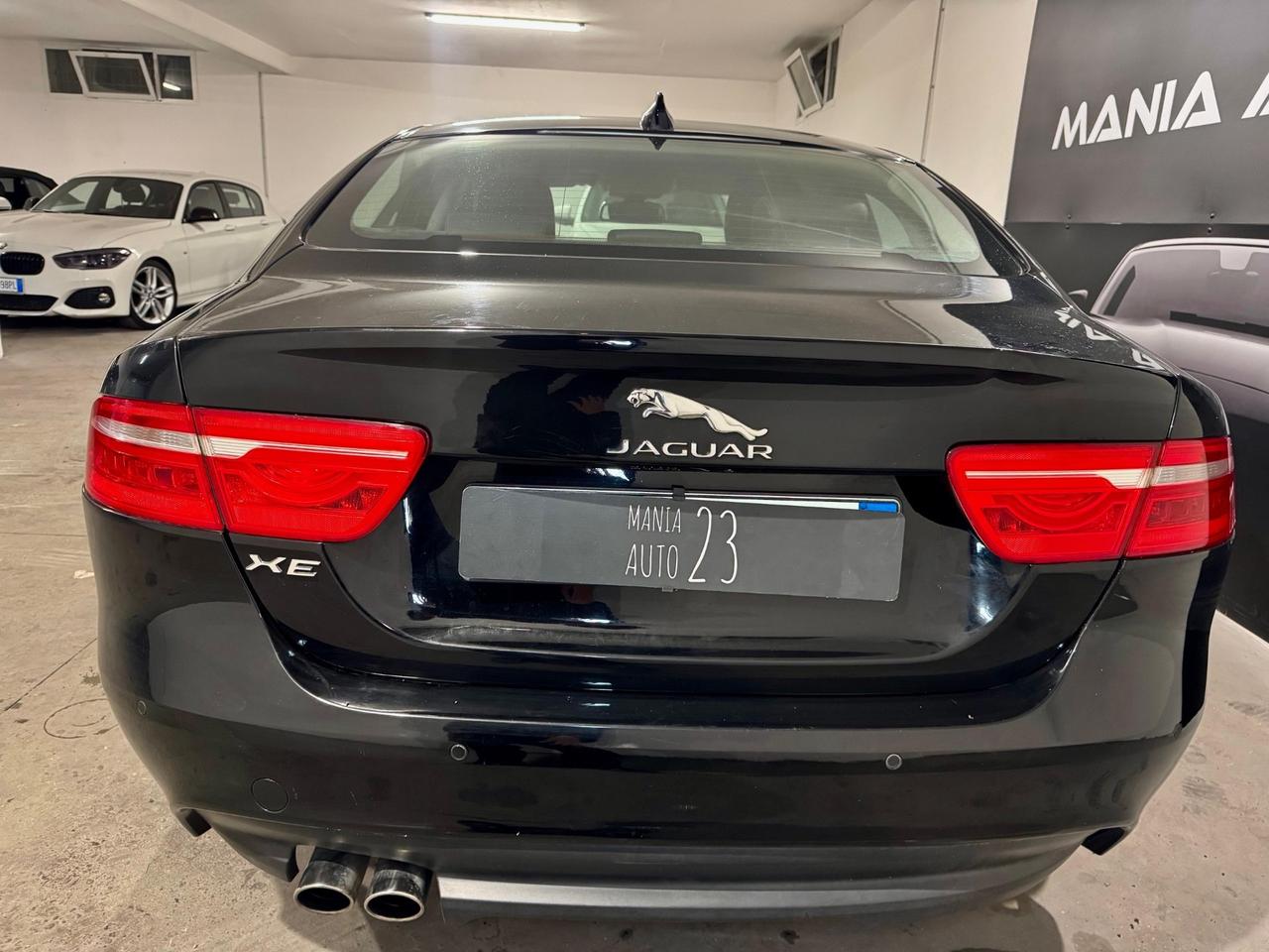 JAGUAR XE*2.0*180 CV*AWD*R-LINE*