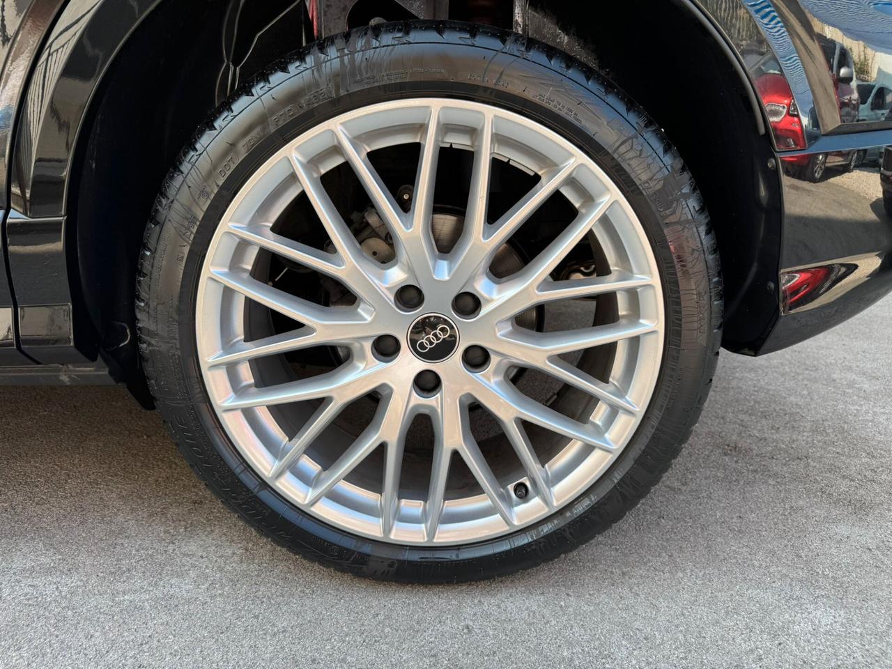 Audi Q2 35 TDI S tronic line Edition