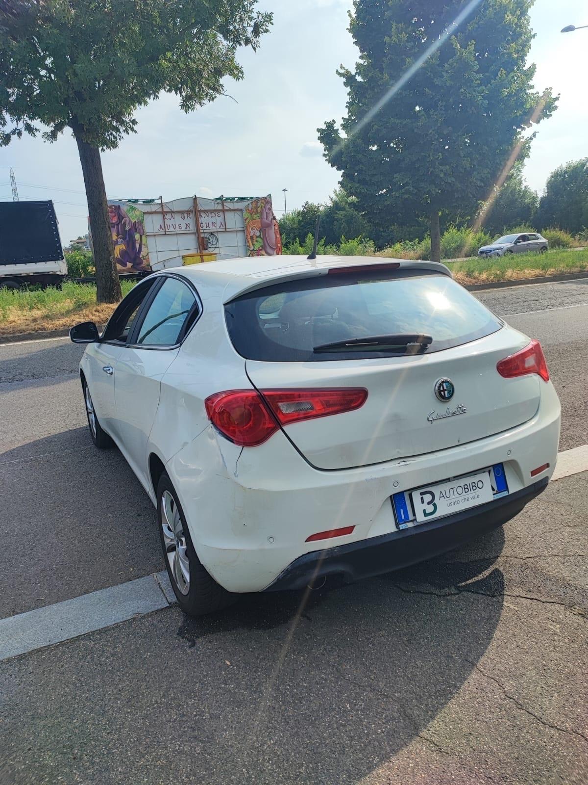 Alfa Romeo Giulietta 1.6 JTDm-2 105 CV Distinctive
