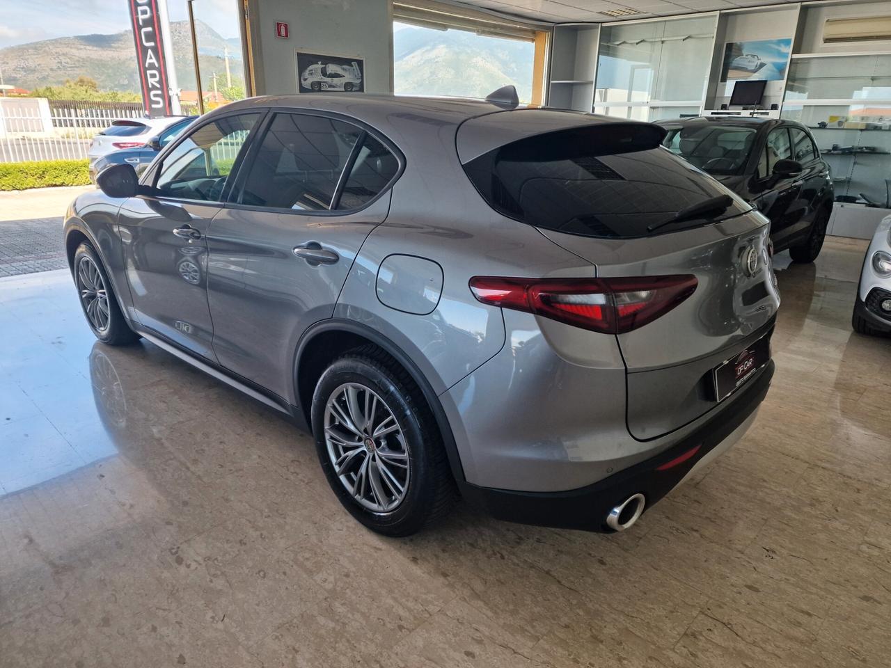 Alfa Romeo Stelvio con Interno in Pelle