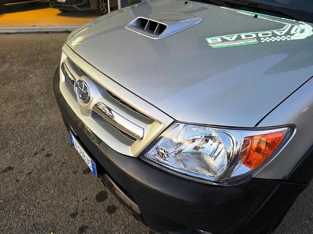 Toyota Hilux 3.0 D-4D 171CV IN PERFEZIONE TOTALE!
