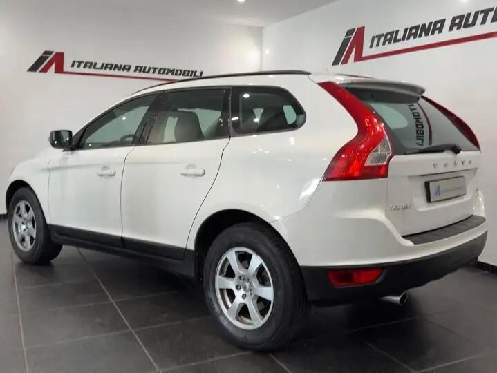 Volvo XC 60 XC60 D3 AWD Geartronic Momentum