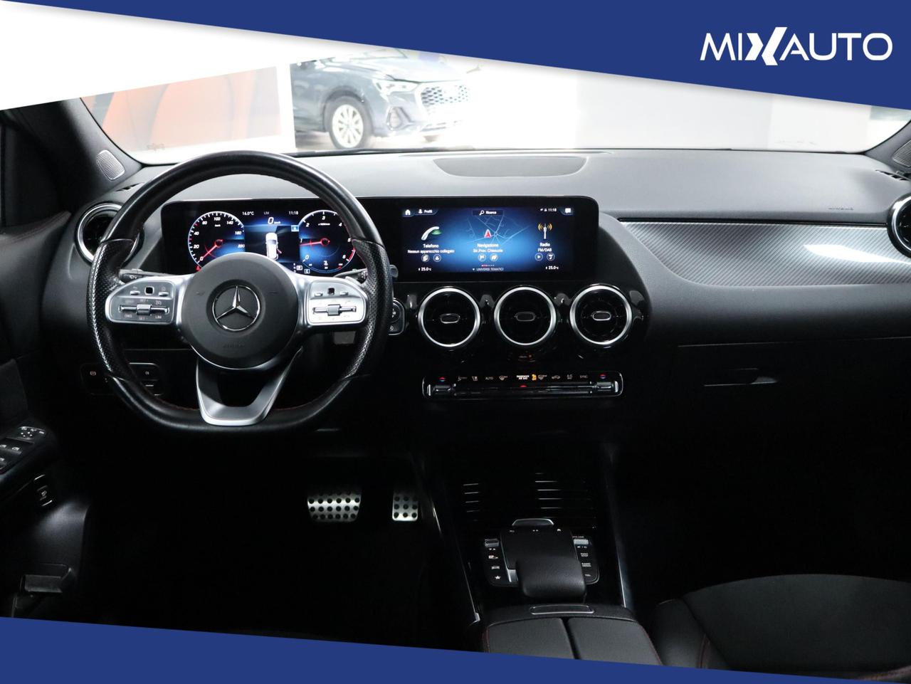Mercedes-Benz GLA 200 D Premium AUTO