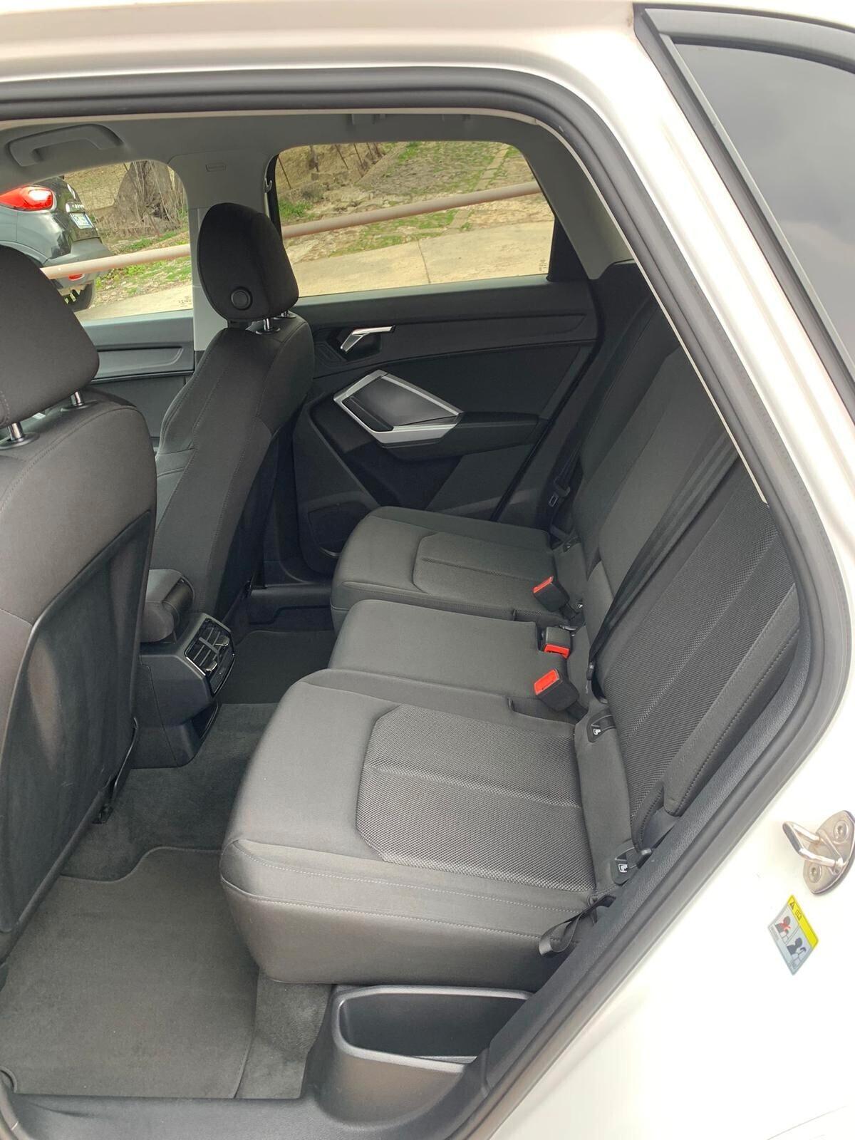 Audi Q3 35 TDI S tronic line edition