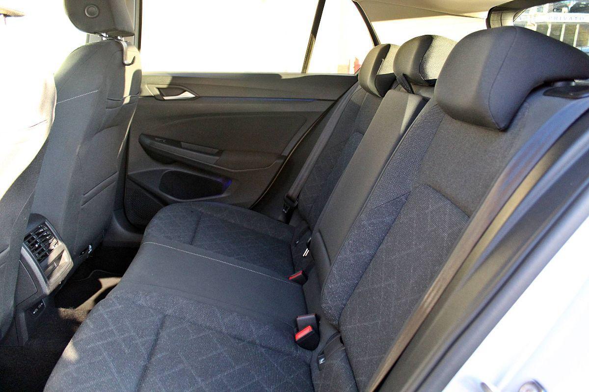 VOLKSWAGEN - Golf - 1.0 TSI EVO Life