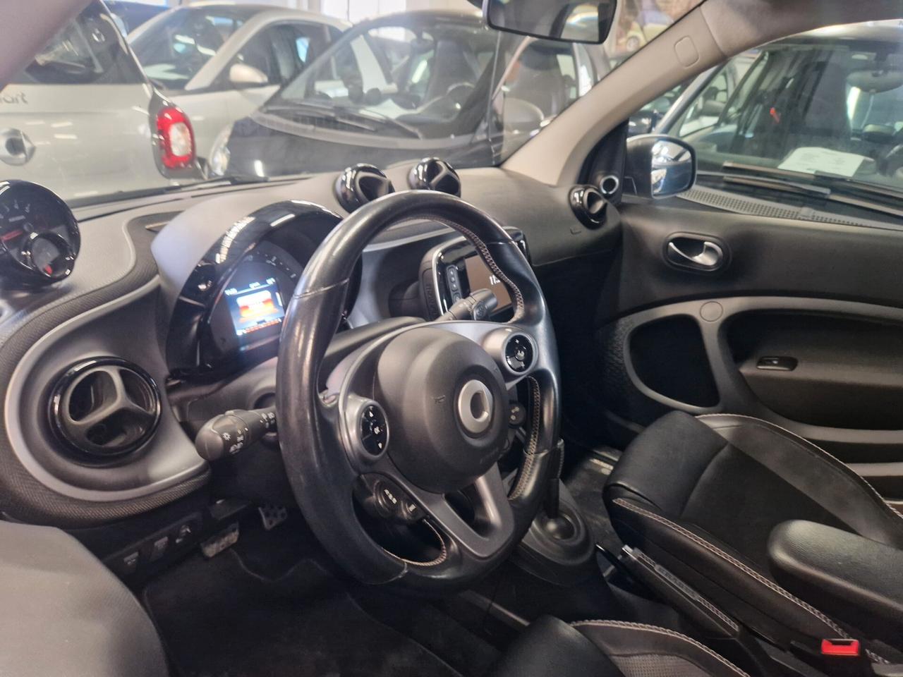 Brabus xclusive total white 77000km garanzia strafull