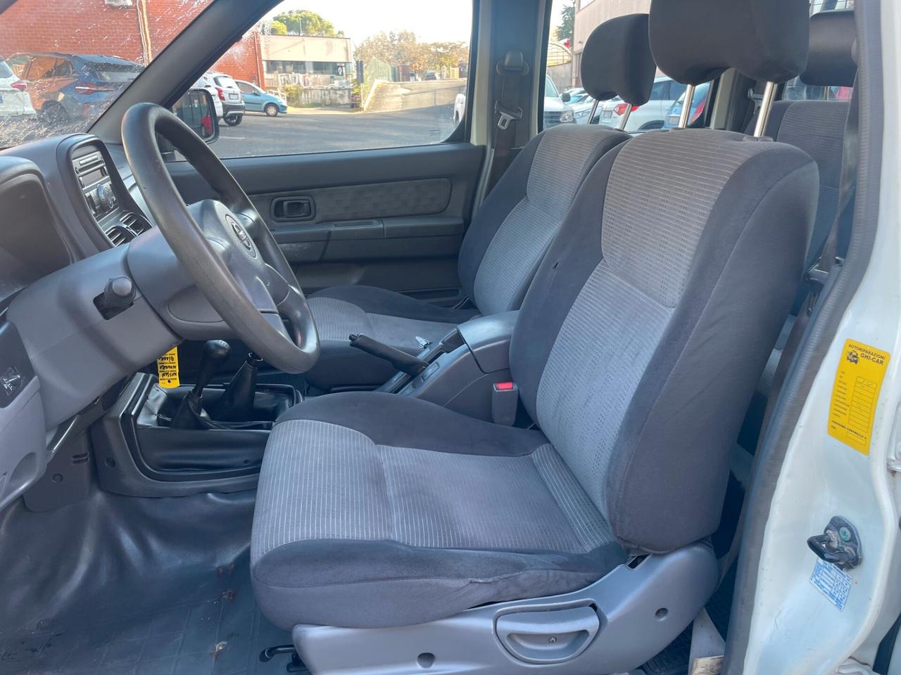 Nissan Navara NP300 2.5 Dci Double Cab 133cv Autocarro+Gancio