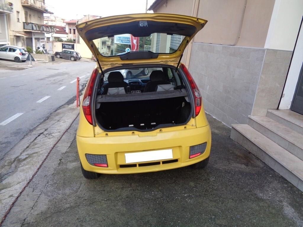 Fiat Punto 1.3 MJT 69CV (Neopatentati)