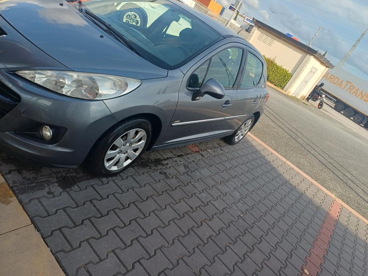 Peugeot 207 1.4 HDi 90CV 5p. Energie Sport 2010
