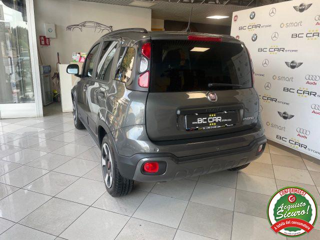 FIAT Panda Cross 1.0 Hybrid *DISPLAY COLORI