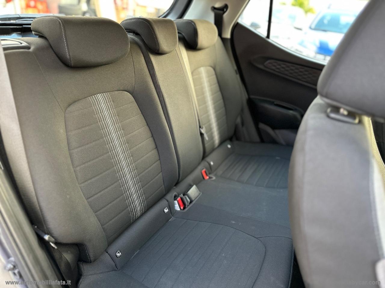 HYUNDAI i10 1.0 MPI Tech 26.000 KM