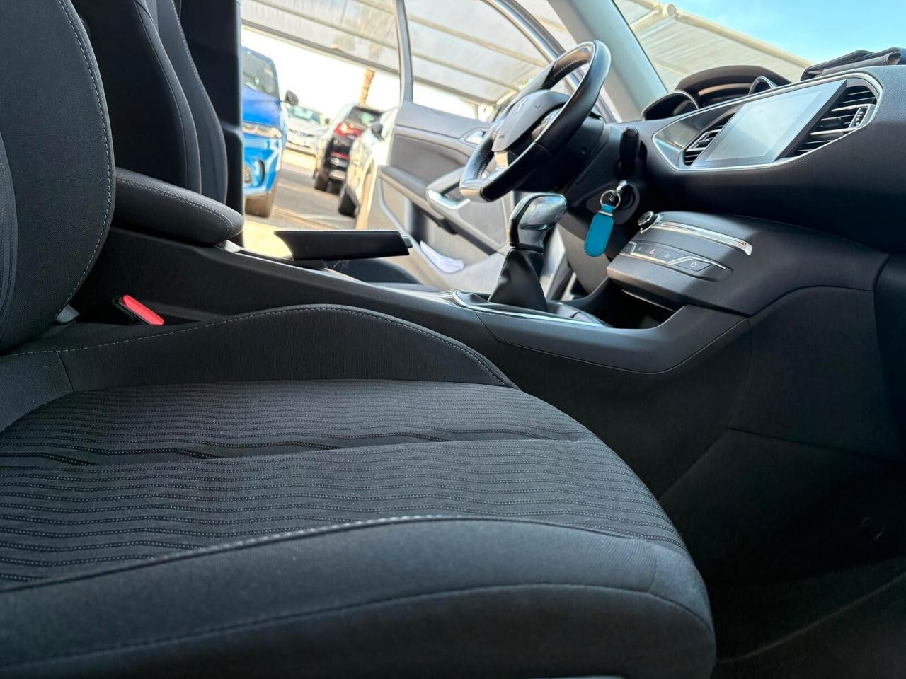 Peugeot 308 SW ACTIVE BlueHDi 100 mt