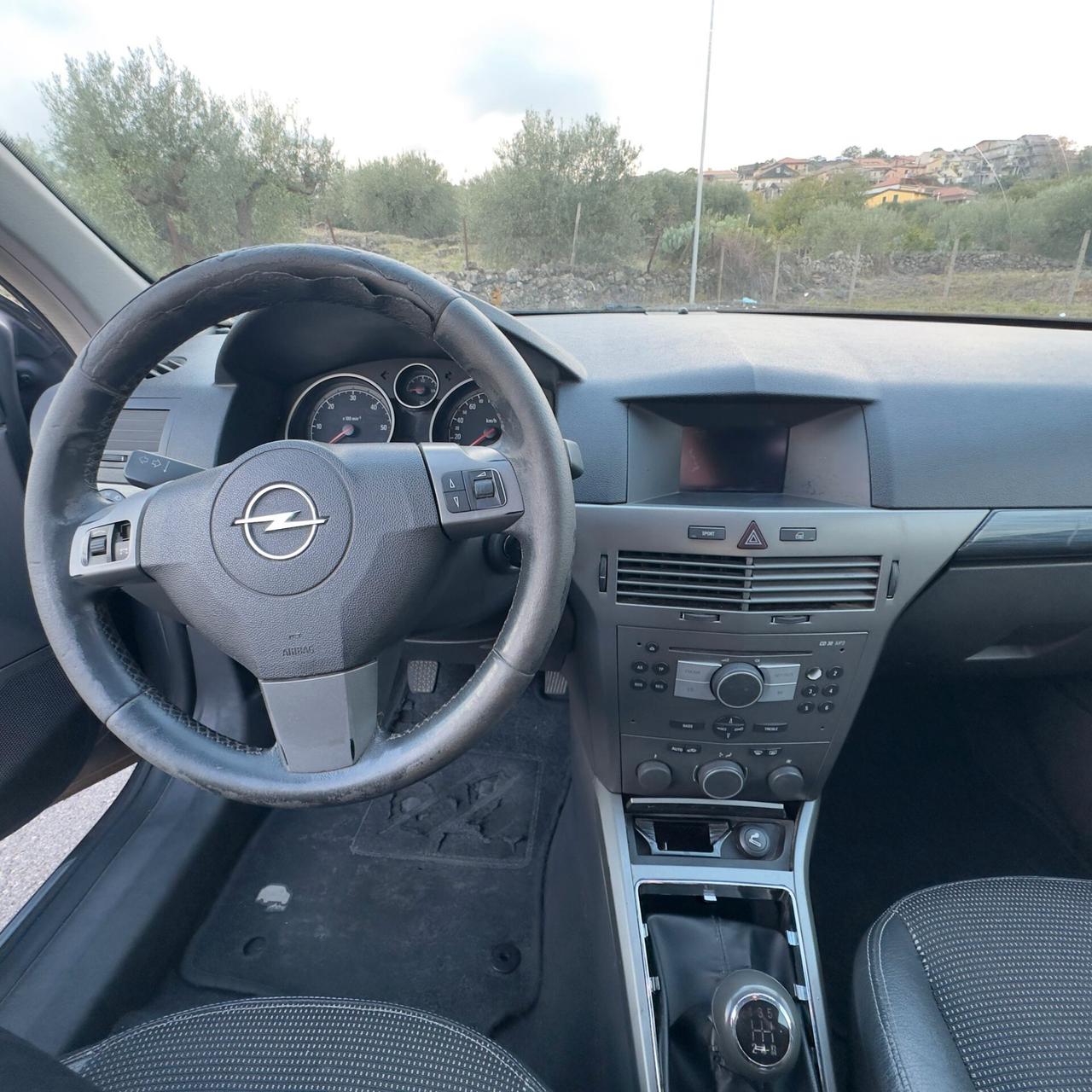 Opel Astra 1.7 CDTI 101CV 5 porte