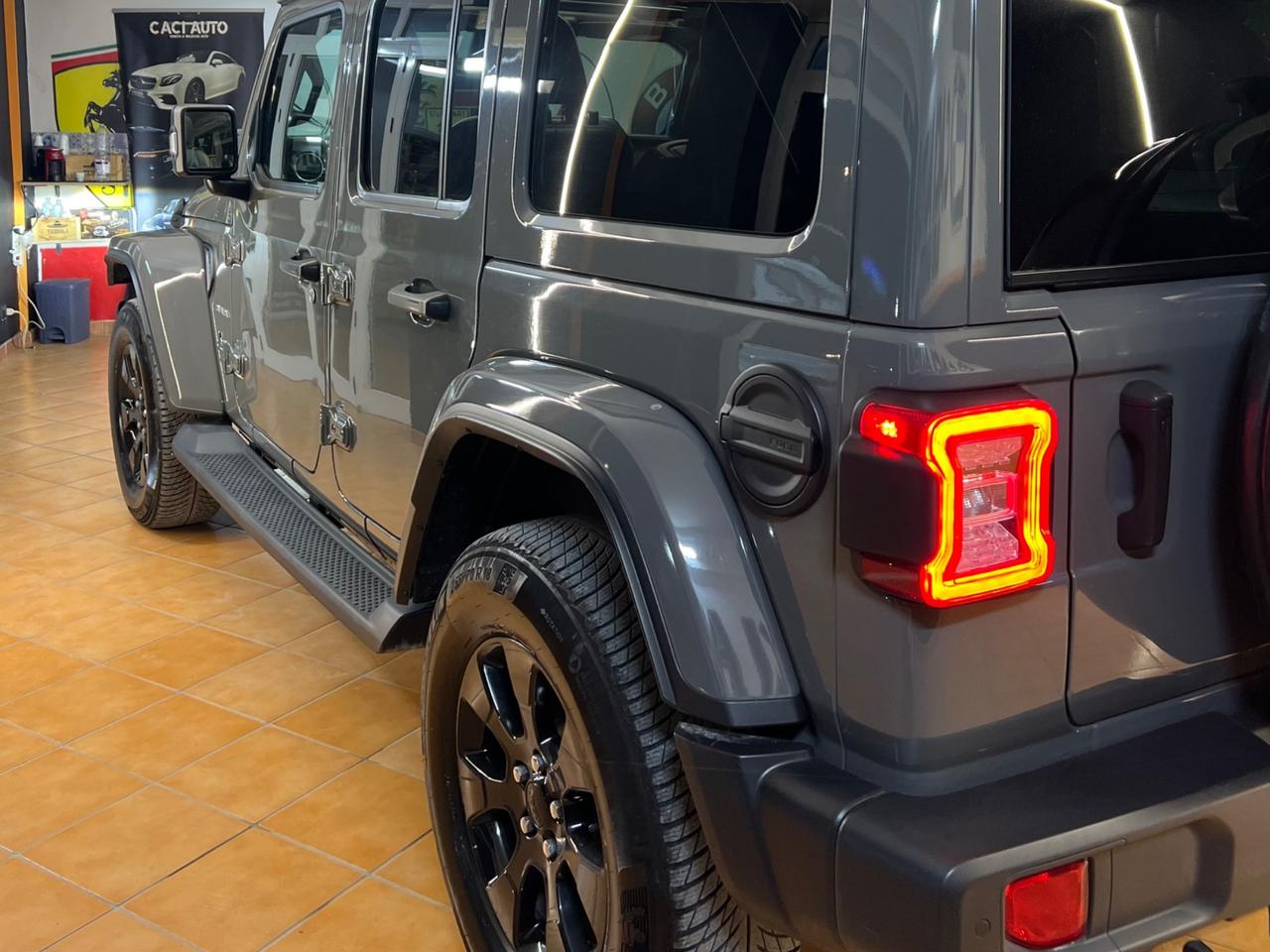Jeep Wrangler Unlimited 2.2 Mjt II Night Eagle