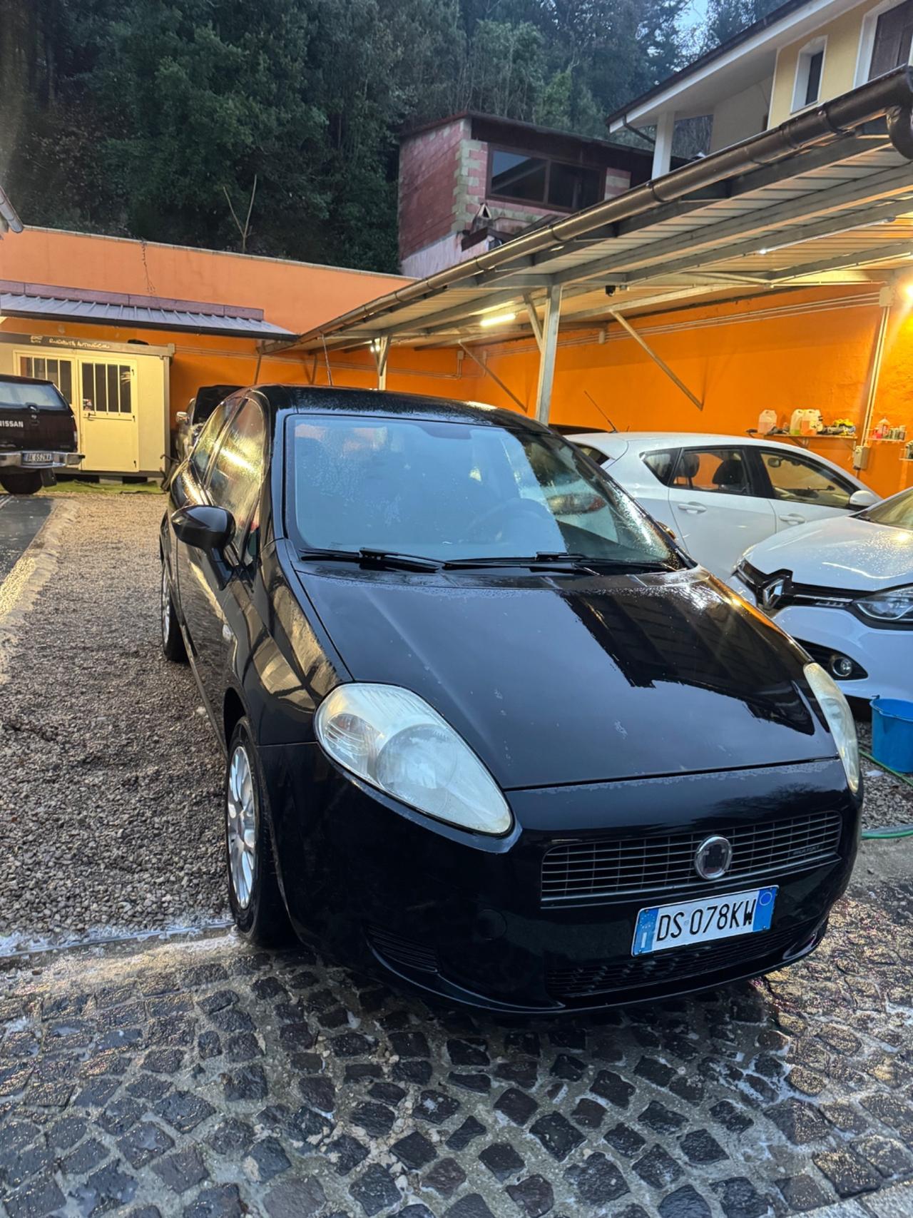 Fiat Grande Punto Grande Punto 1.3 MJT 75 CV 3 porte Active