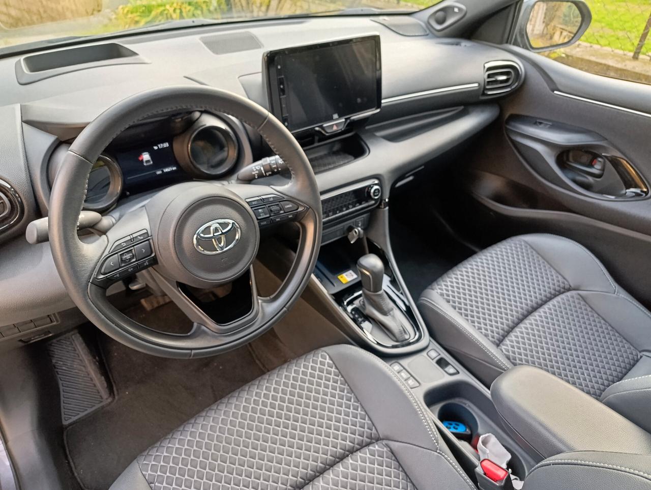 Toyota Yaris 1.5 Full Hybrid Lounge #GM