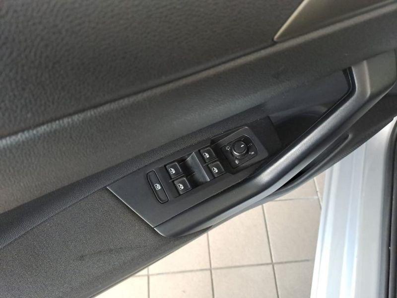 Volkswagen Polo 5P 1.0 EVO COMFORTLINE 80CV