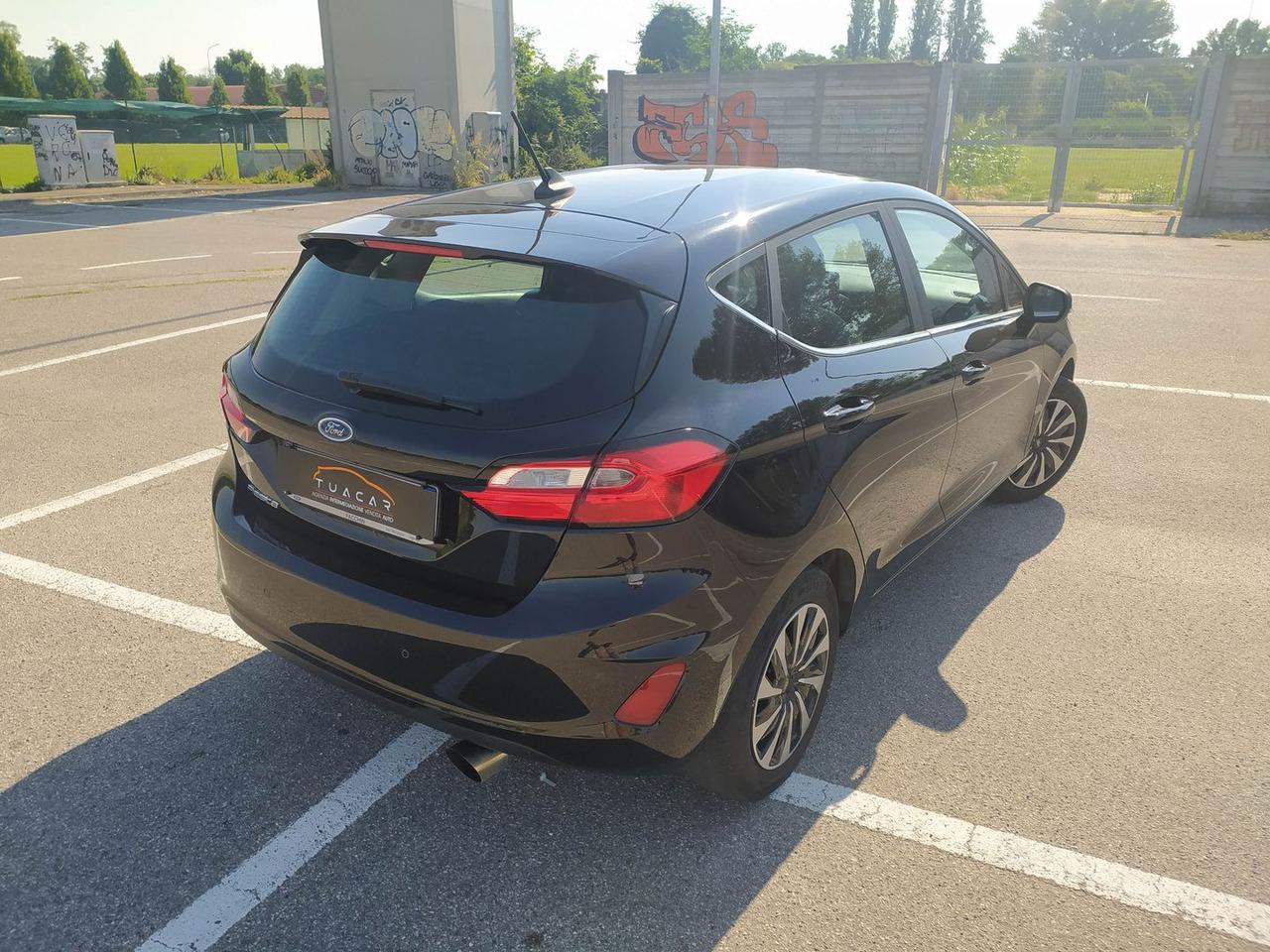 Ford Fiesta Titanium 1.1 75 cv GPL #11526