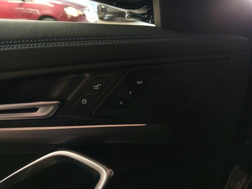 Bmw X1 xDrive 23d M Sport / r19 / Gancio traino