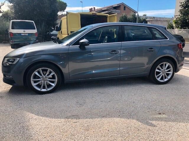 Audi A3 SPB 1.4 TFSI S tronic g-tron