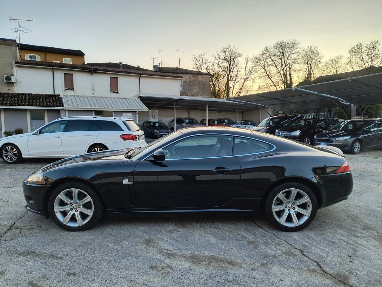 Jaguar XK 3.5 V8 Coupé Automatico