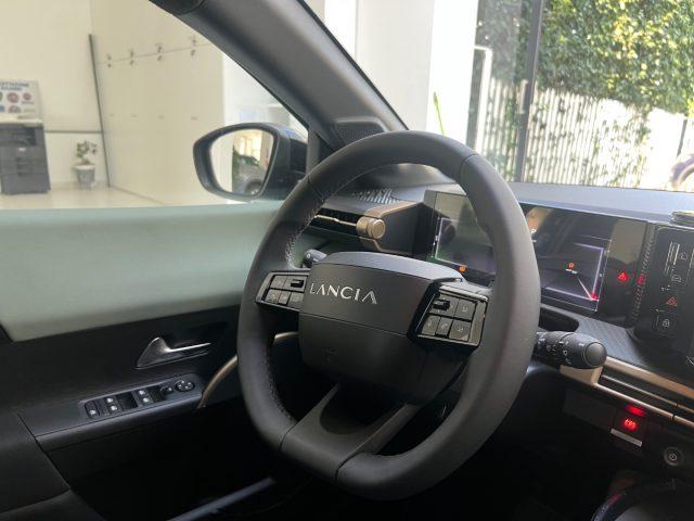 LANCIA Ypsilon Hybrid e-DCT LX da e229,00 mensili