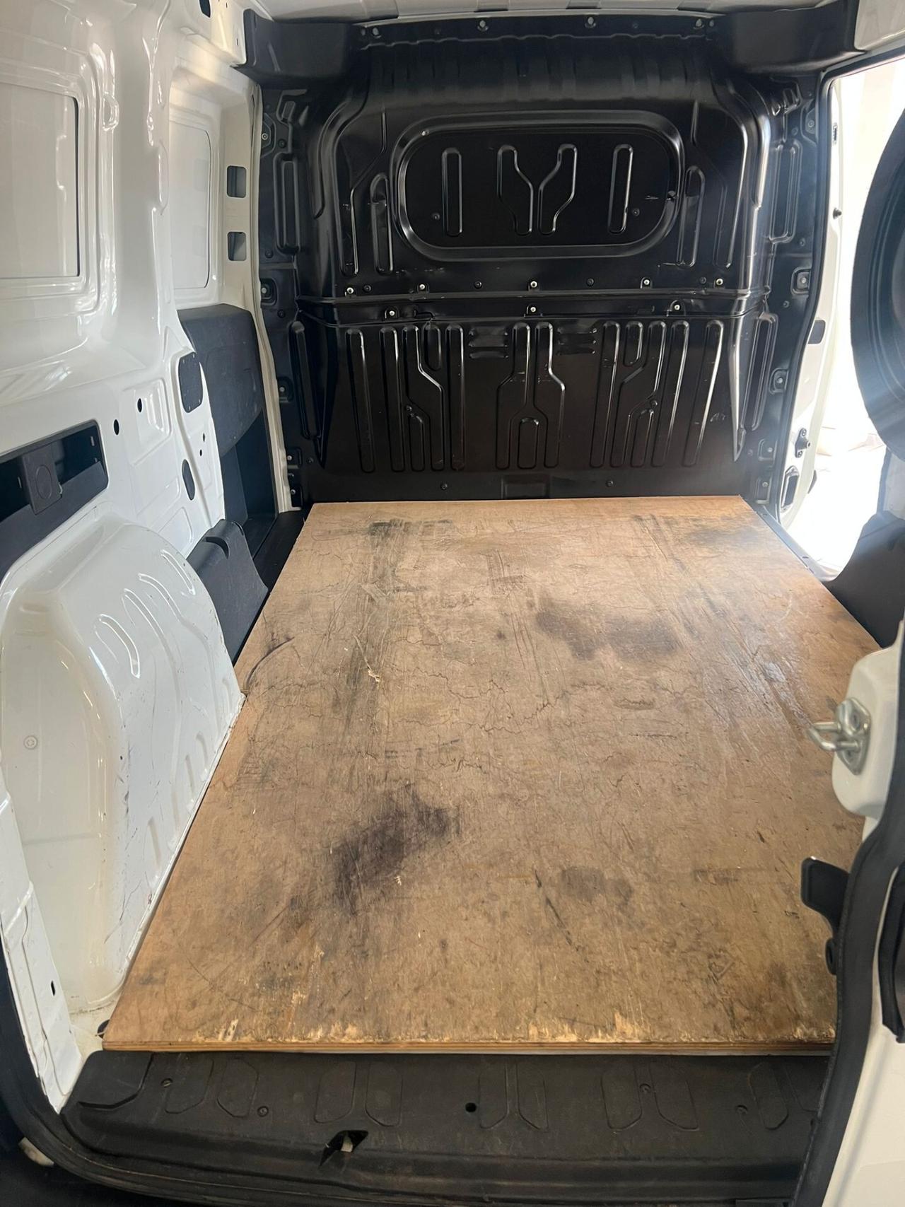 Fiat Doblo Doblò 1.4 T-Jet 16V Natural Power Lounge
