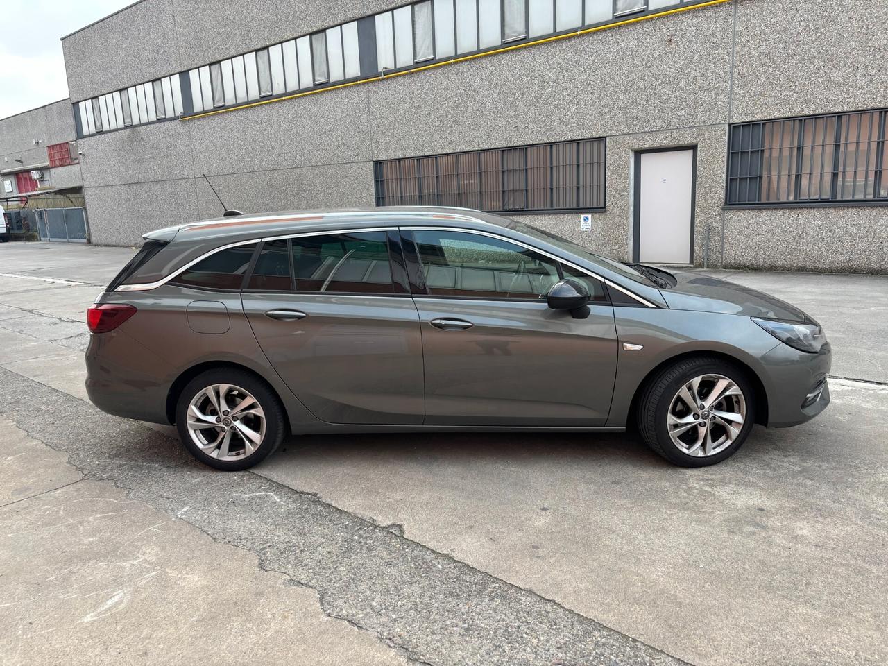 Opel Astra 1.5 CDTI 122 CV S&S 5 porte Business Elegance