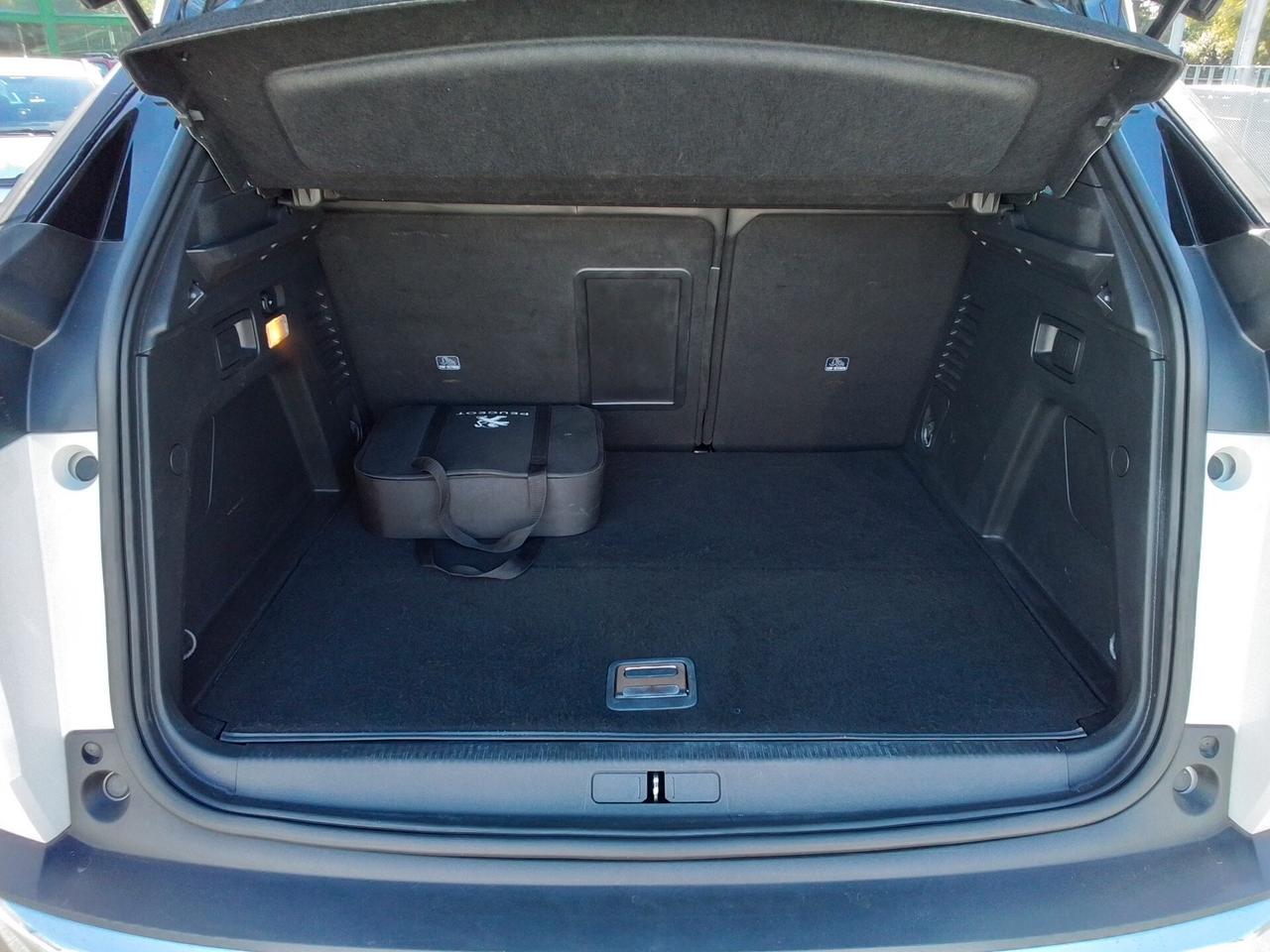 Peugeot 3008 Hybrid 225 e-EAT8 Allure Pack