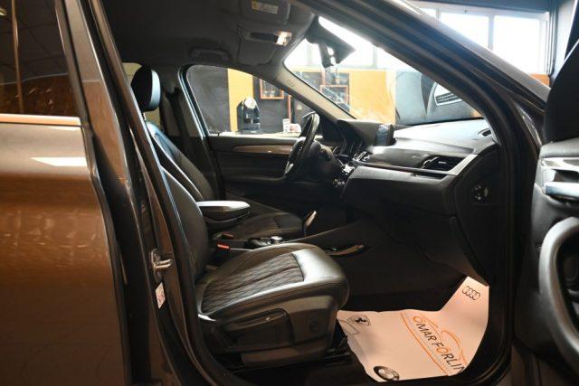 BMW X1 SDRIVE 18d SPORT BLACKLINE AUT.NAVI LED18"TEL FULL