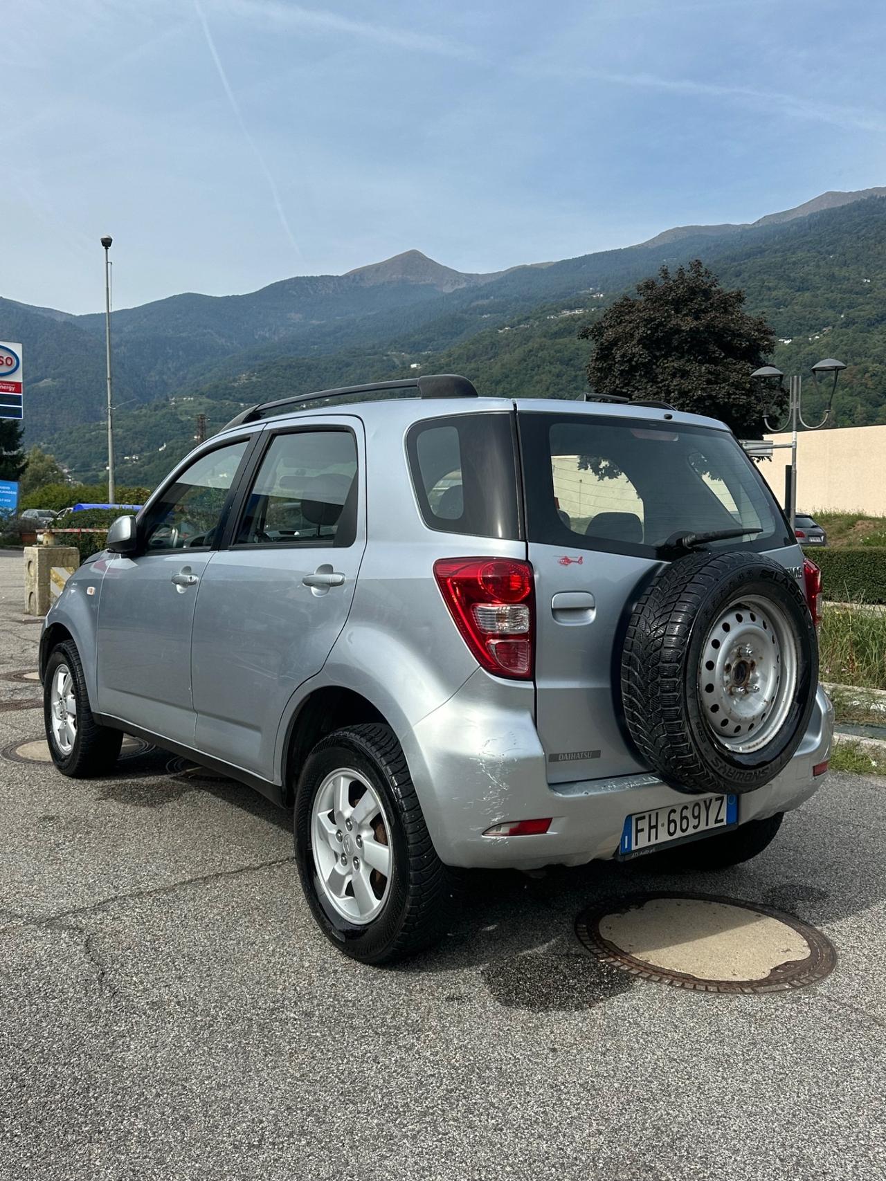 Daihatsu Terios 1.5 benzina 4x4