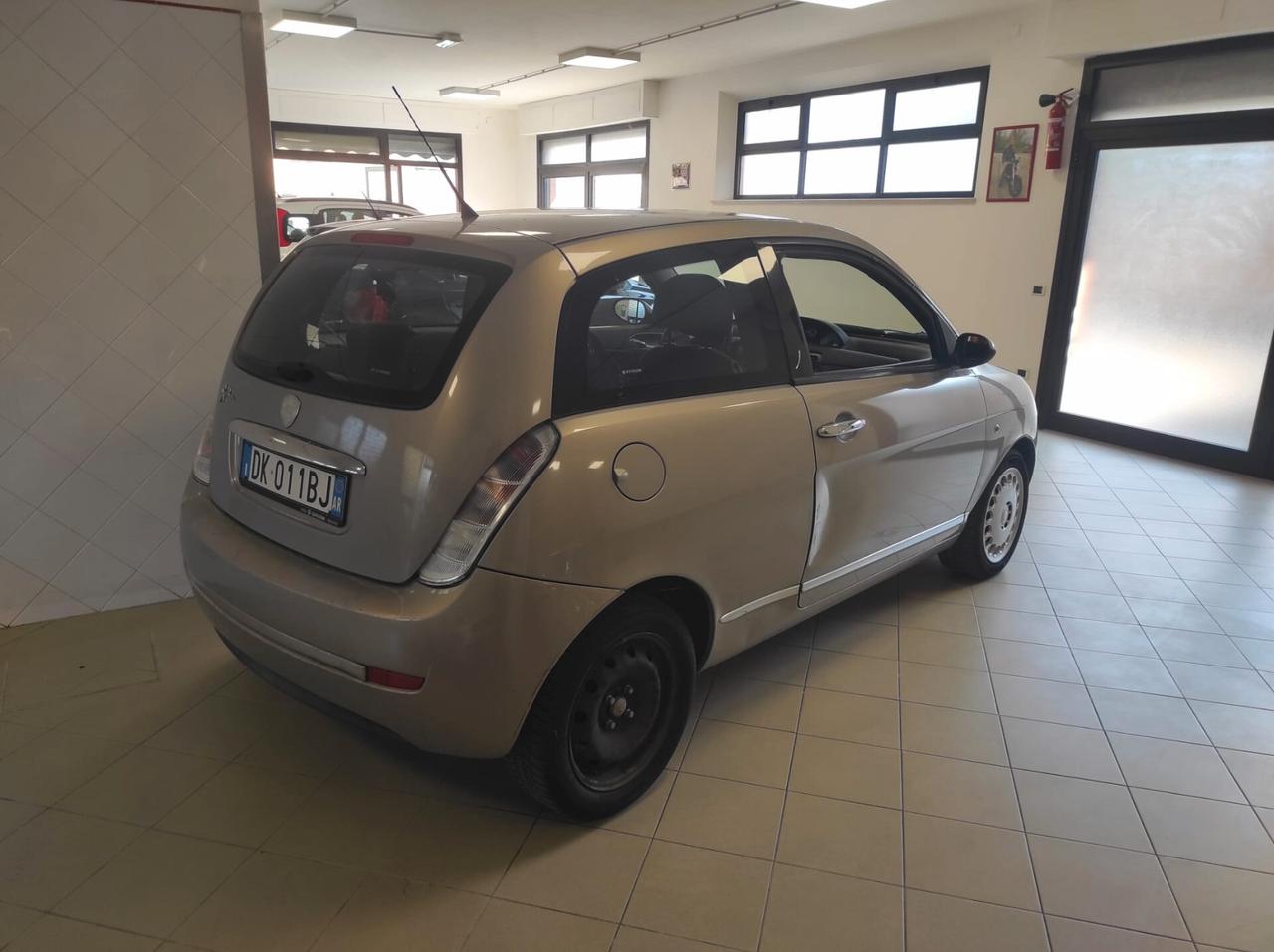 Lancia Ypsilon 1.2 Oro Giallo