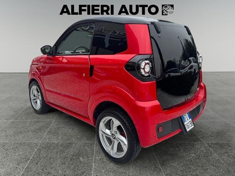 Ligier Myli E.V. L7e 12 kWh E.Pic - Quadriciclo pesante