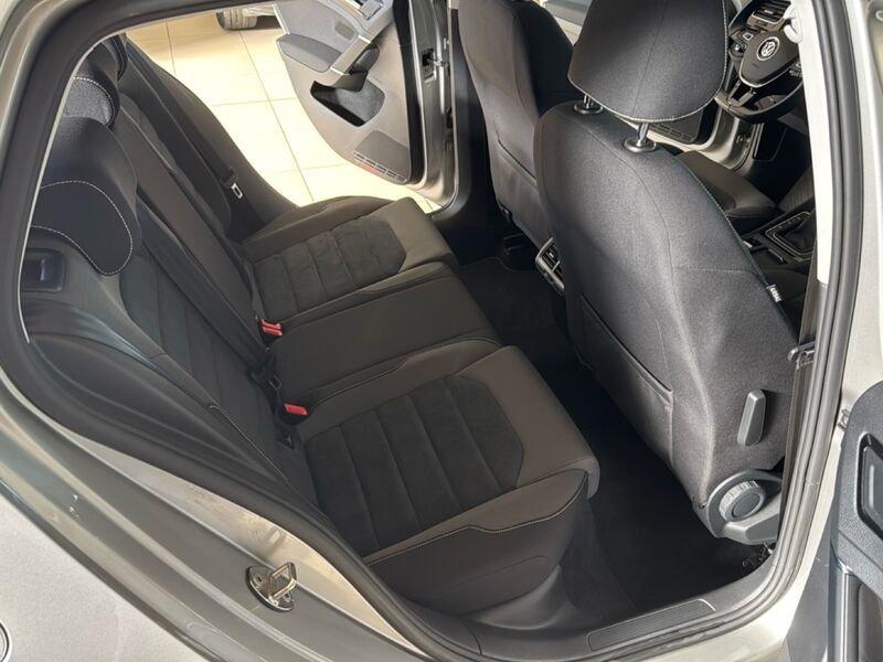 Volkswagen Golf 1.4 TGI Highline BlueMotion