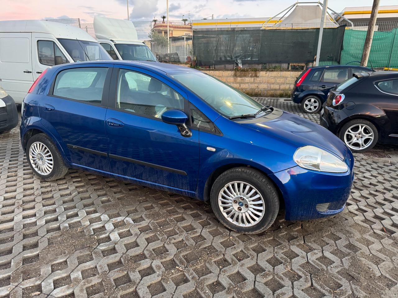 Fiat Grande Punto Grande Punto 1.2 5 porte Dynamic KM DIMOSTRABILI DALLE REVISIONI GARANZIA 12 MESI