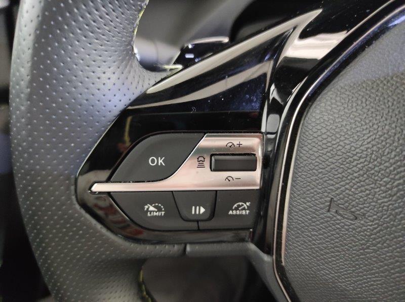 PEUGEOT 408 - 408 Hybrid 136 e-DCS6 GT