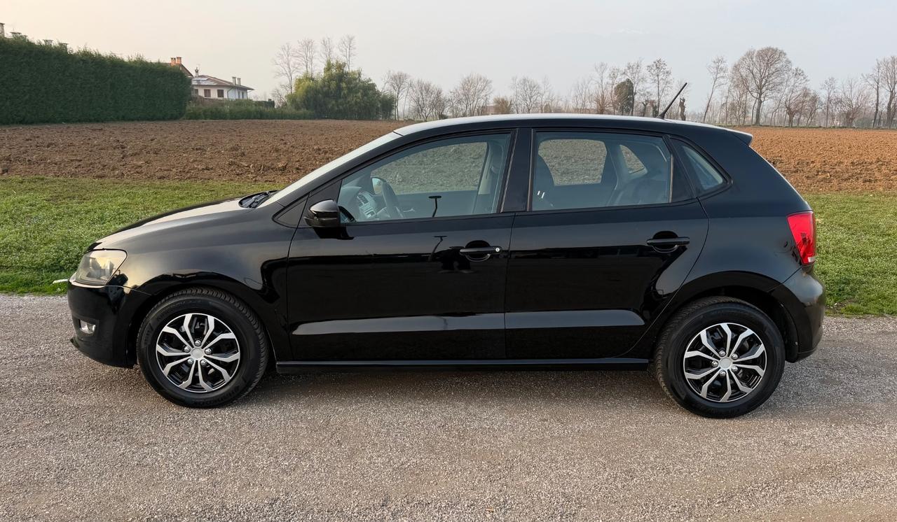 VOLKSWAGEN POLO 1.2 BENZINA 5 PORTE NEOPATENTATi
