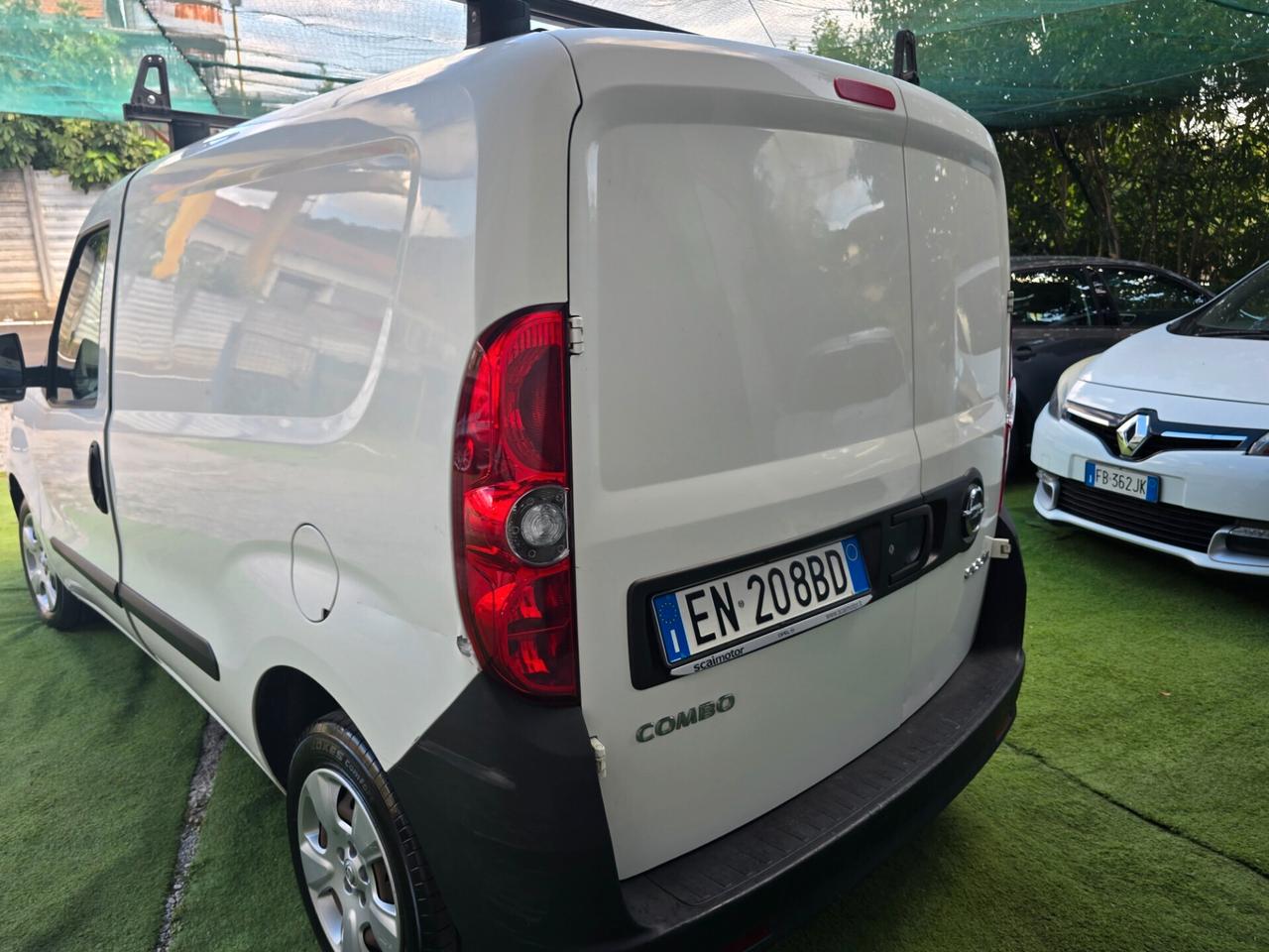 Opel Combo 1.3 CDTI 90CV -2012