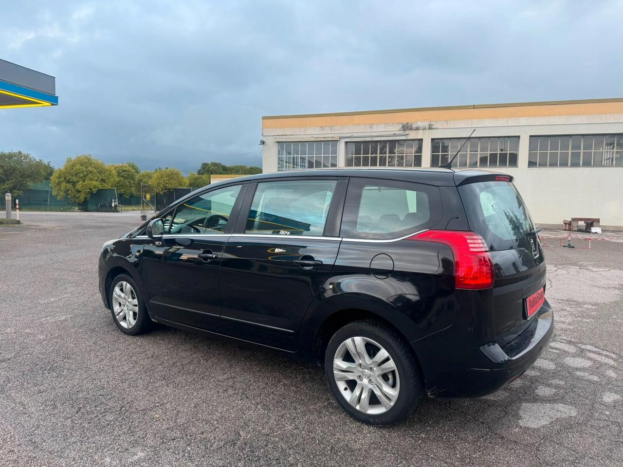Peugeot 5008 1.6 Hdi 120 cv 7 Posti Accetto Permute
