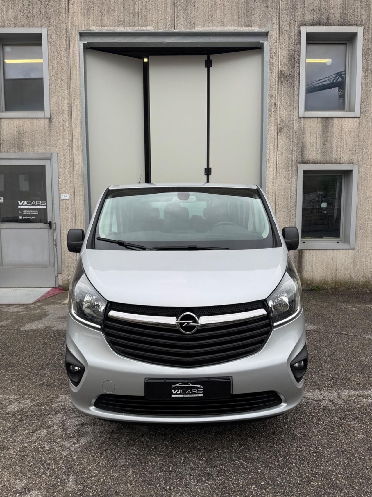 Opel Vivaro 9 posti