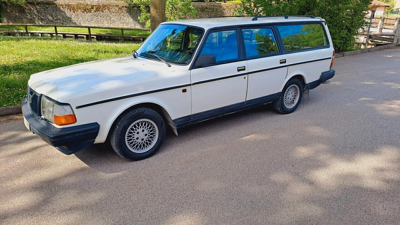 Volvo 240 2.0 Station Wagon pelle e clima