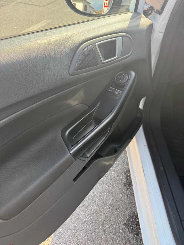 FORD Fiesta 1.5 TDCi 75CV 5 porte