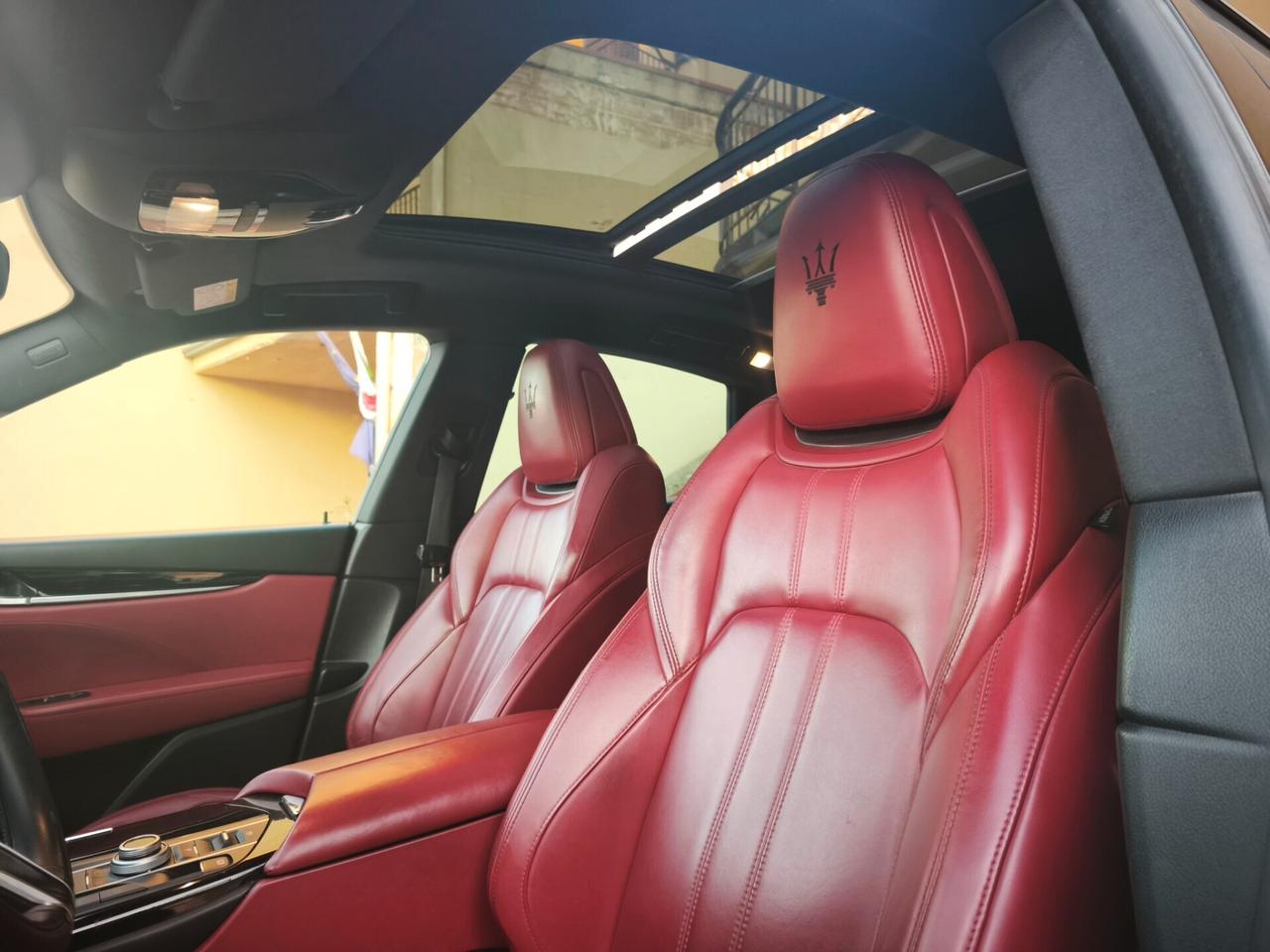 Maserati Levante SQ4 V6 430 CV TETTO