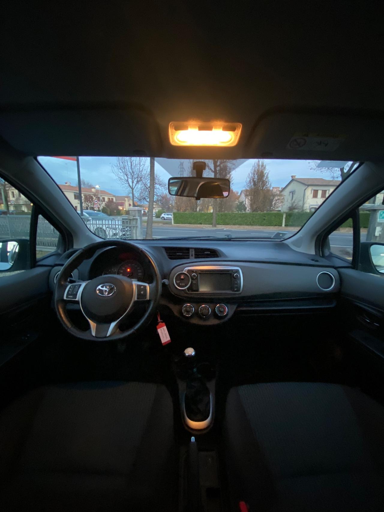 Toyota Yaris 1.4 D-4D 5 porte Lounge