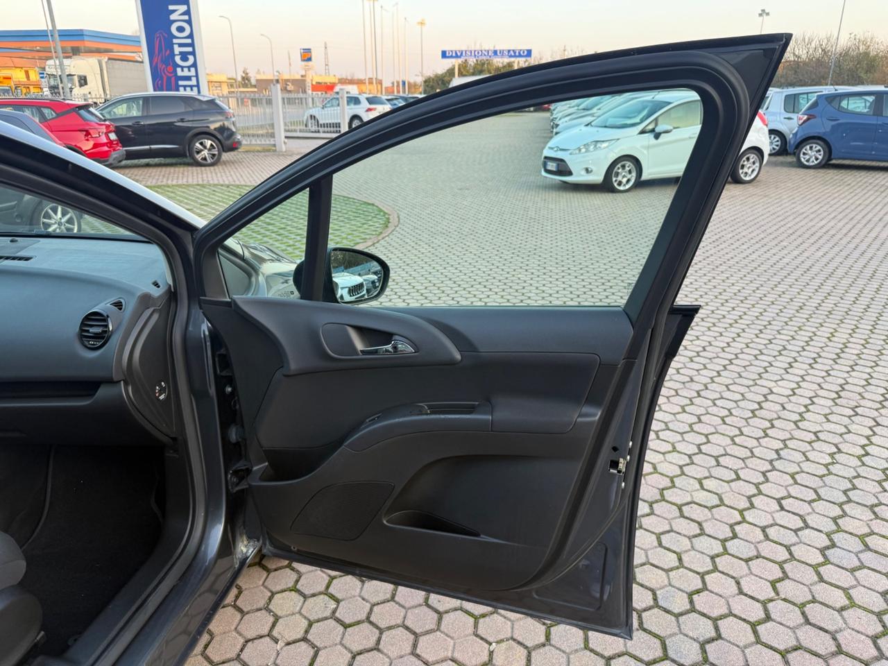 Opel Meriva 1.4 100CV Cosmo OK NEOPATENTATI