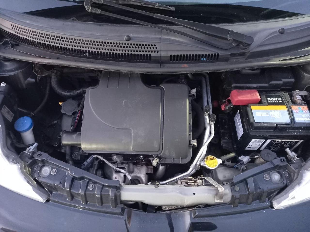 Peugeot 107 1.0 68CV 5p. Sweet Years navigatore