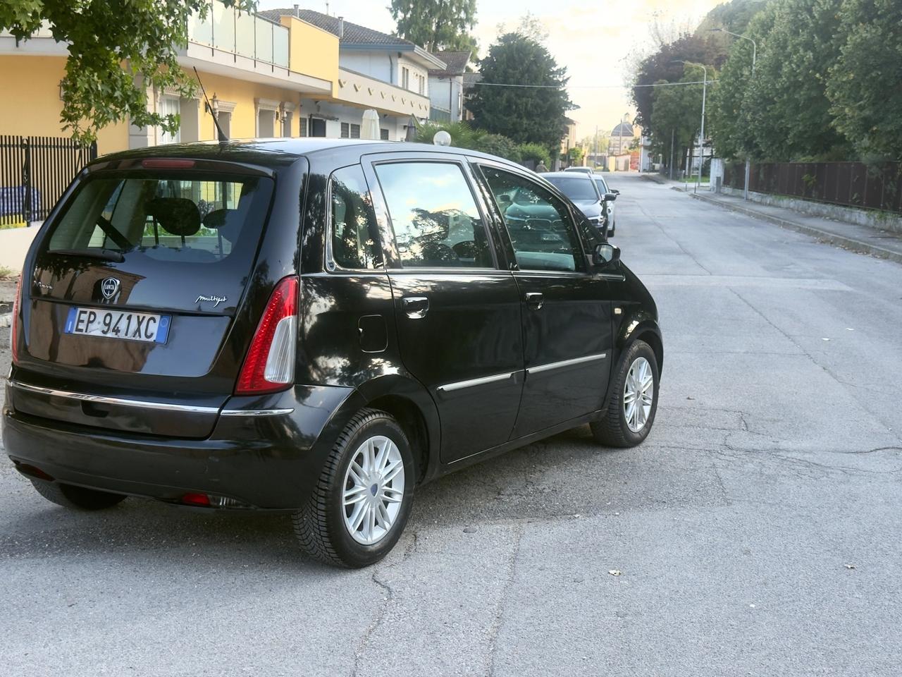 Lancia MUSA 1.6 Multijet Poltrona Frau